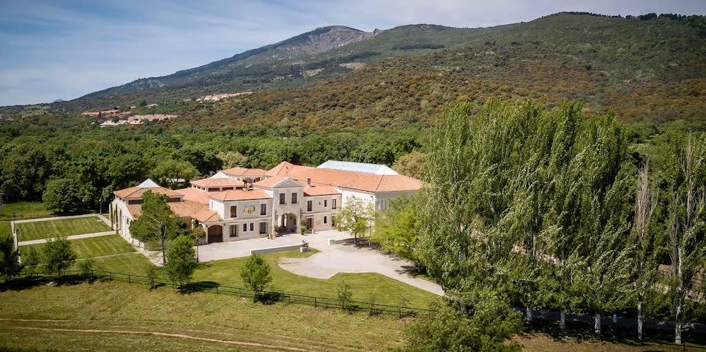 Celebraciones de exterior e interior en La Hacienda by El Campillo El Escorial